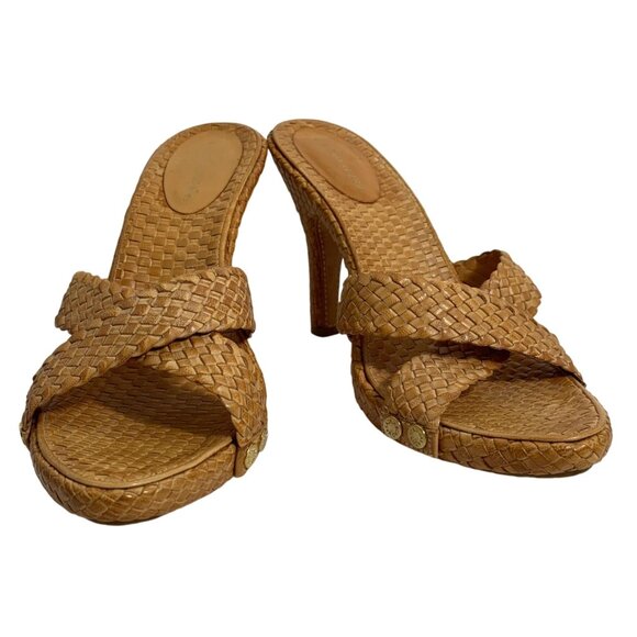 BCBG MAX AZRIA Women's Beige Weaved Leather Cone Heel Mules Size 9 EUR 39 NWOT - Picture 1 of 8